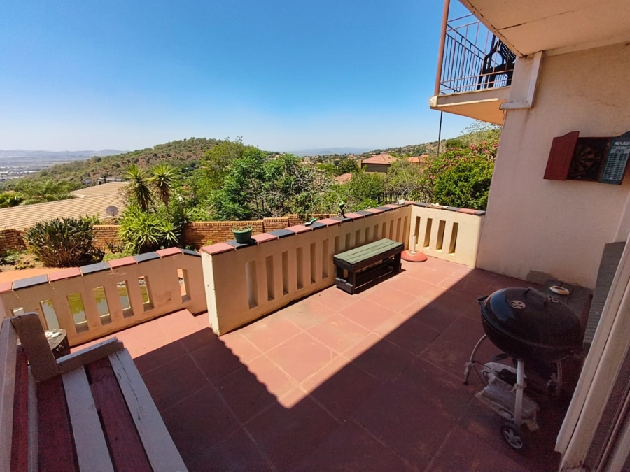 5 Bedroom Property for Sale in Cashan North West